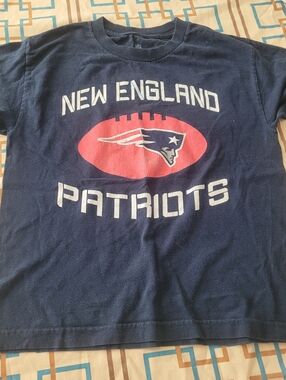 NFL Patriots Kids Navy Blue Cotton Tshirt size Size Medium 10/12